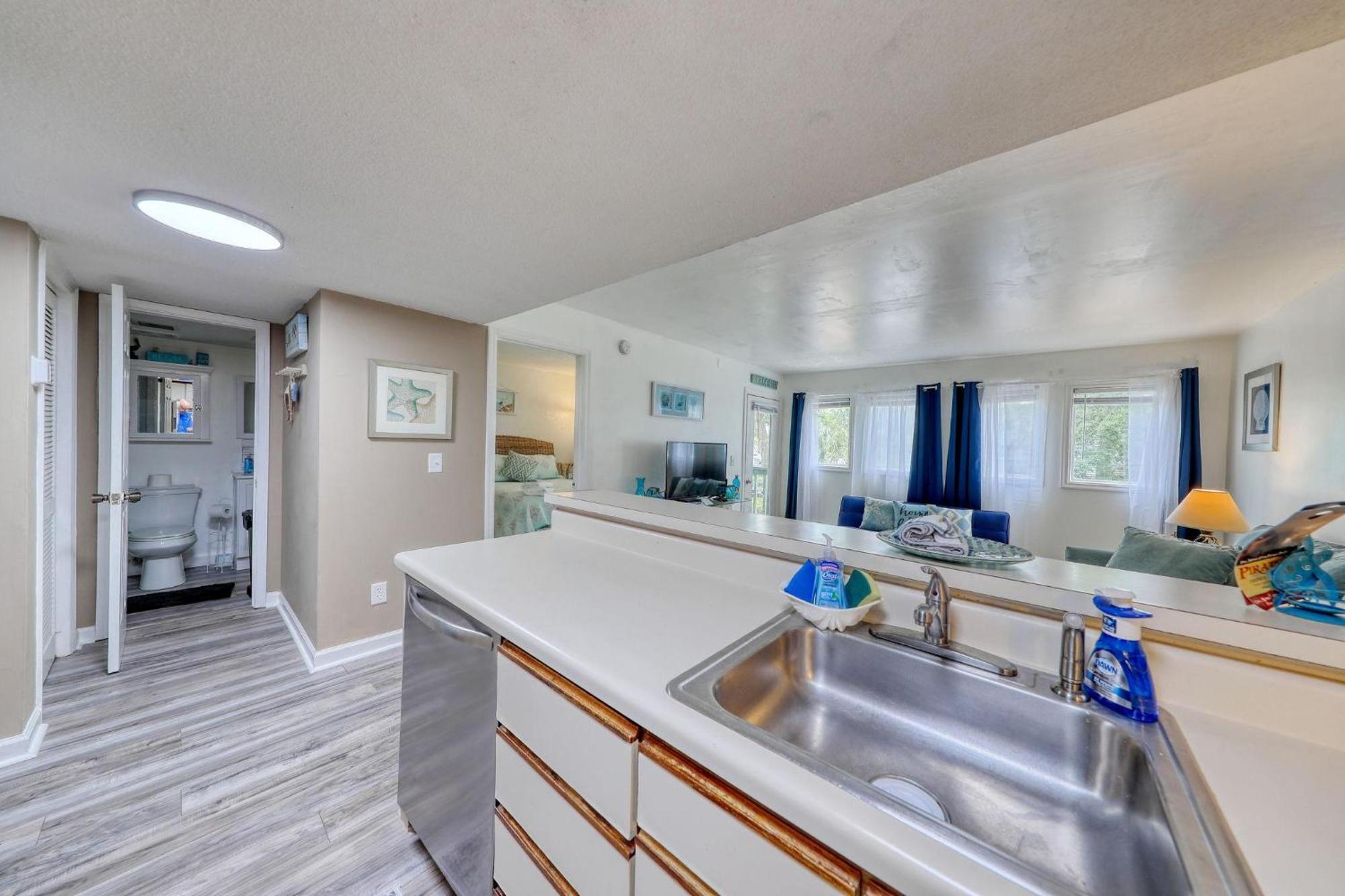 5905 S Kings Hwy, 4203 - Ocean Walk Sleeps 4 Villa เมอร์เทิลบีช ภายนอก รูปภาพ